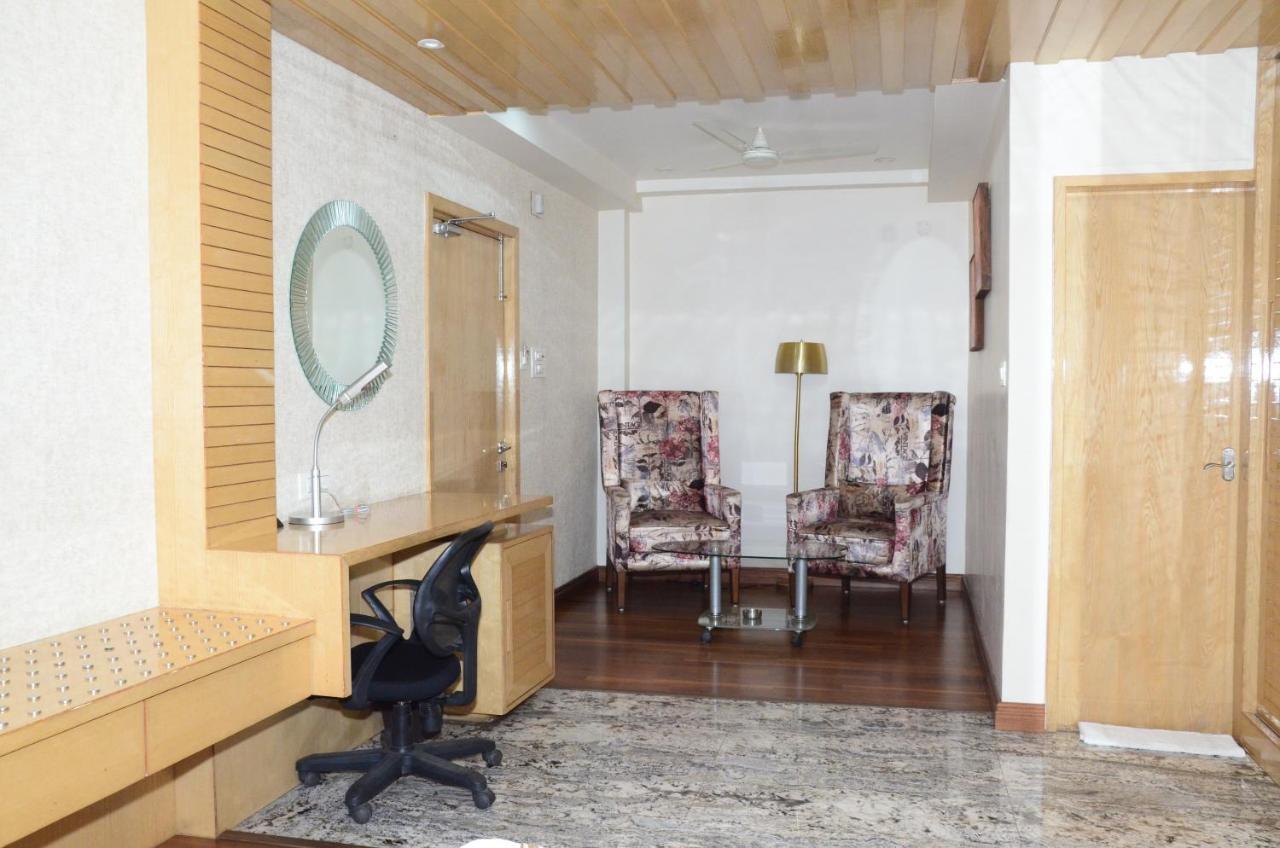 Hotel Crytsal Residency à Ranchi Extérieur photo